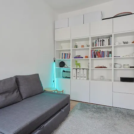Apartment Pispini 94 House By Rentbeat *